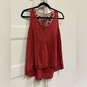 PRE-OWNED 2015 Firenze, Italy Relaxed Fit Tank Top w/ Guipure accents | M